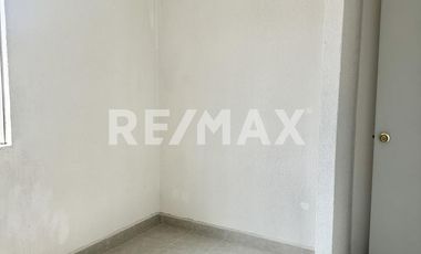 CASA EN RENTA - (3)