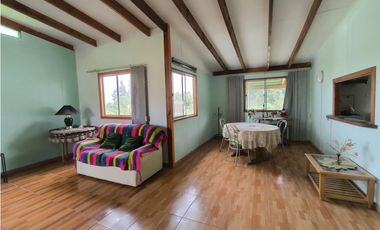 SE VENDE ACOGEDORA PARCELA EN LOS LAURELES