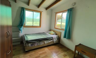 SE VENDE ACOGEDORA PARCELA EN LOS LAURELES