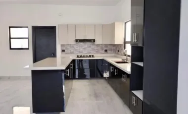 Casa en venta en Rincón de los Encinos, Saltillo, Coahuila de Zaragoza