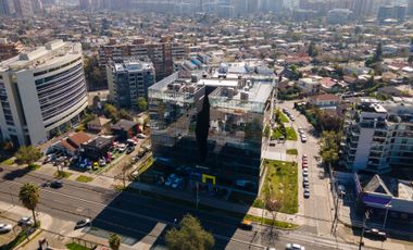 SE VENDE MODERNA OFICINA EN LAS CONDES