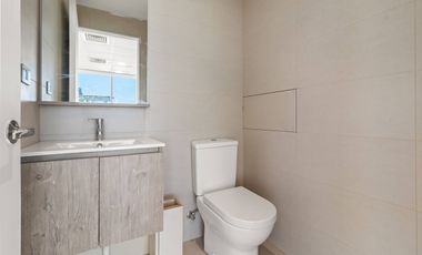 SE VENDE MODERNA OFICINA EN LAS CONDES