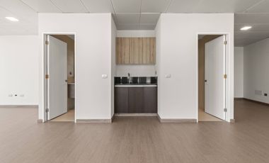 SE VENDE MODERNA OFICINA EN LAS CONDES