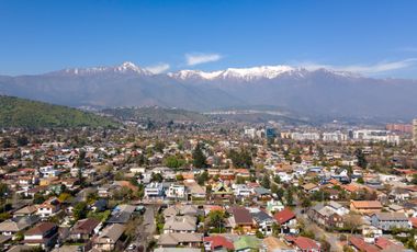 SE VENDE MODERNA OFICINA EN LAS CONDES