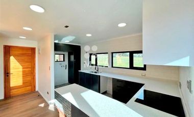 Casa en Venta en Casa parcela Molino Viejo. NUEVA