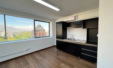 Oficina renovada en Providencia: ¡arrienda hoy!