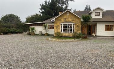 ARRIENDO  CASA EXCELENTE ESTADO Y  CONECTIVIDAD