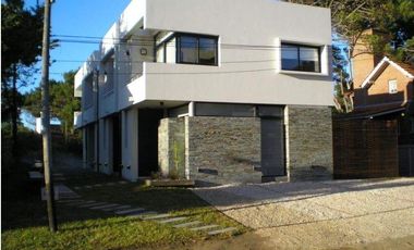 Valeria del mar | Dúplex Milú (4 Duplex de 3 ambientes) A1.-