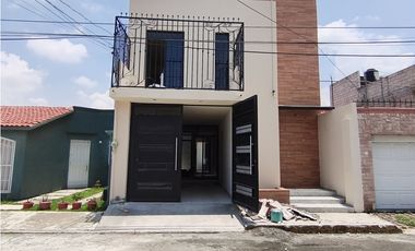 Casa en renta en Fracc Valle Dorado (Tulipanes) al sur de Pachuca