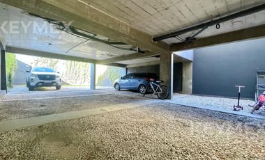 Venta Departamento San Isidro balcon al frente piso entero 2 cocheras oportunidad