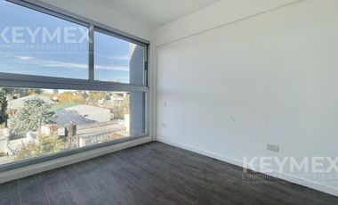 Venta Departamento San Isidro balcon al frente piso entero 2 cocheras oportunidad