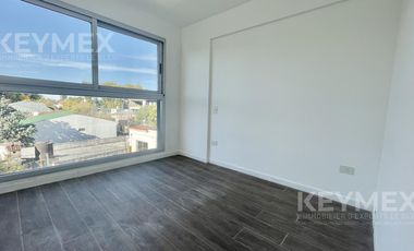 Venta Departamento San Isidro balcon al frente piso entero 2 cocheras oportunidad