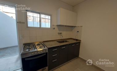 PH 2 Amb. a Estrenar con Patio, a 3/c de Av. Santa Fe