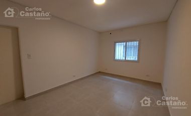PH 2 Amb. a Estrenar con Patio, a 3/c de Av. Santa Fe