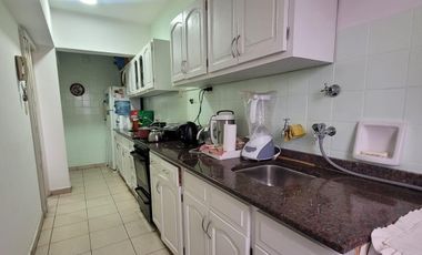 Venta departamento 2 dormitorios con cochera
