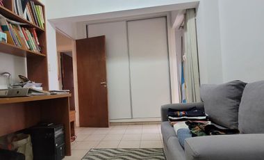 Venta departamento 2 dormitorios con cochera