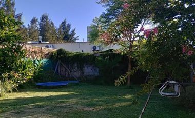 Casa en venta - 3 Dormitorios 2 Baños - La Plata