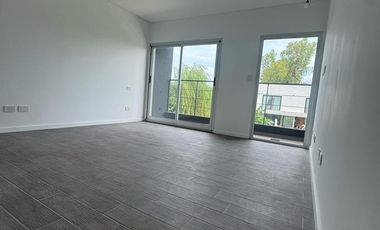 Casa 4 ambientes en 2 plantas en venta - Barrio Privado Las Golondrinas