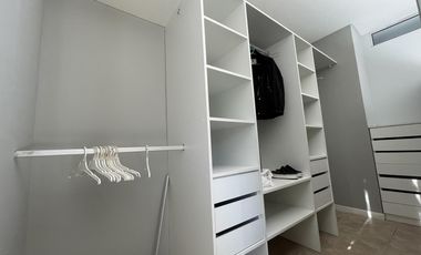 Casa moderna con muebles en alquiler en LOS SAUCES.