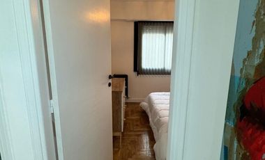 Venta dos ambientes a la calle con balcón, Centro Mar del Plata