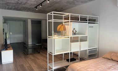 Excelente Loft en alquiler temporario con cochera. Distrito Quartier, Retiro.