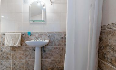 Casa en  Ph en venta 3 ambientes con dependencia en Güemes