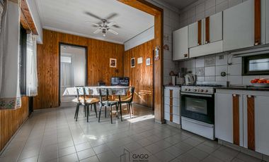 Casa en  Ph en venta 3 ambientes con dependencia en Güemes