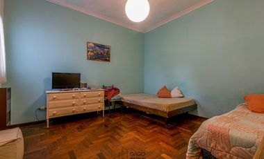 Casa en  Ph en venta 3 ambientes con dependencia en Güemes