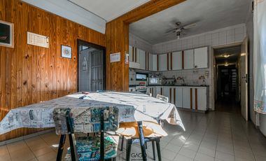 Casa en  Ph en venta 3 ambientes con dependencia en Güemes