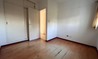 Alquiler Departamento  Villa Ballester 3 Ambientes con Cochera