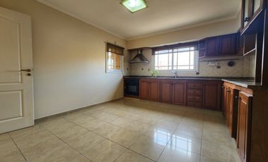 Piso de categoría en venta en Villa Lugano