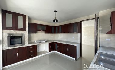 Casa en Venta en Fraccionamiento Privado Coatepec, Ver.