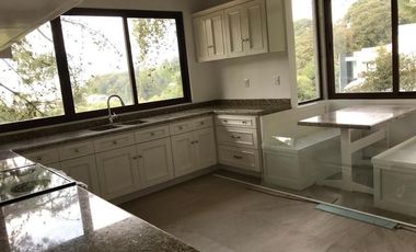 Venta o renta de casa en Club de Golf Los Encinos.