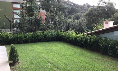 Venta o renta de casa en Club de Golf Los Encinos.