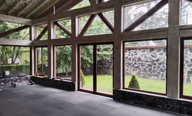 Venta o renta de casa en Club de Golf Los Encinos.