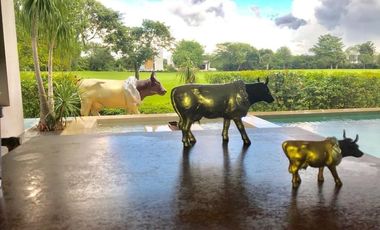 CASA EN VENTA EN EL YUCATAN COUNTRY CLUB, VISTA AL CAMPO DE GOLF