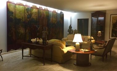 CASA EN VENTA EN EL YUCATAN COUNTRY CLUB, VISTA AL CAMPO DE GOLF