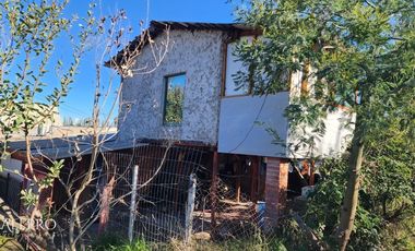 CASA ESQUINA EN VENTA – REQUÍNOA, VILLA VIDA NUEVA 4D Y 2B
