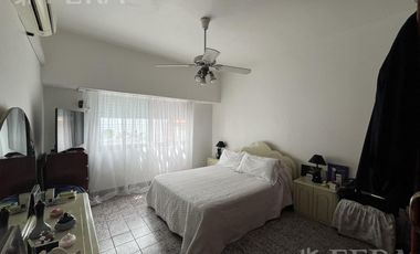Venta de casa 3 ambientes con galpon y patio en Wilde
