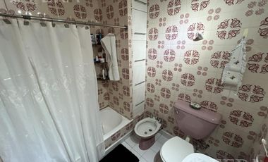 Venta de casa 3 ambientes con galpon y patio en Wilde