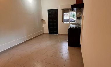 PH monoambiente con entrada independiente en alquiler en San Fernando