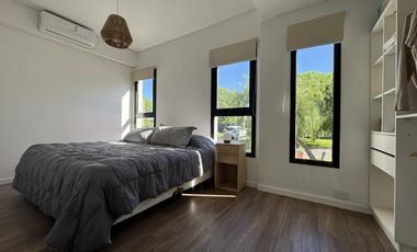 Casa en Venta 4 ambientes, en San Ramón, Pilar del Este