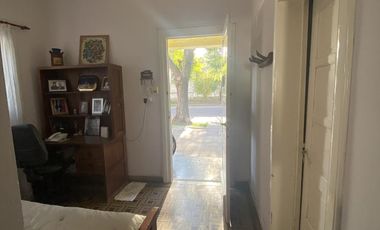 Casa con patio amplio en Pehuajó - Chassaing y Varela