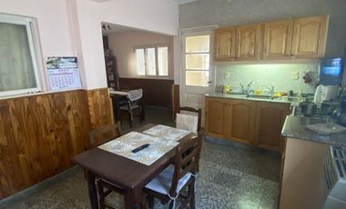 Casa con patio amplio en Pehuajó - Chassaing y Varela