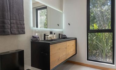 Inversión lujosa villa de ensueño en Privada en Aldea Zama Tulum