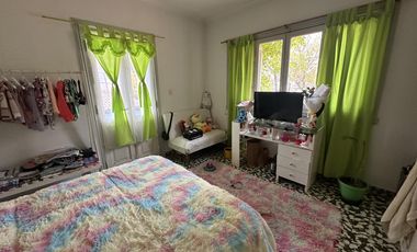 Casa en  Luján de Cuyo centro- a una cuadra de plaza departamental