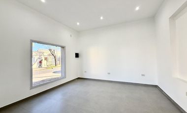 Local a estrenar a la venta en lujan centro Rawson esquina almirante brown
