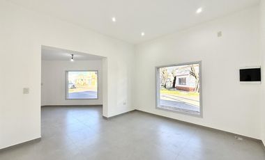 Local a estrenar a la venta en lujan centro Rawson esquina almirante brown
