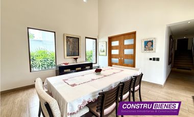 Casa exclusiva frente al mar en Portal del Sol – Manta, Ecuador