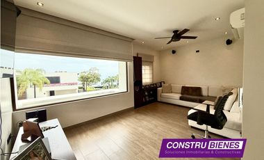 Casa exclusiva frente al mar en Portal del Sol – Manta, Ecuador